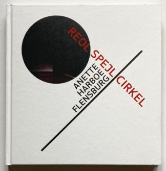 Reol, spejl, cirkel.